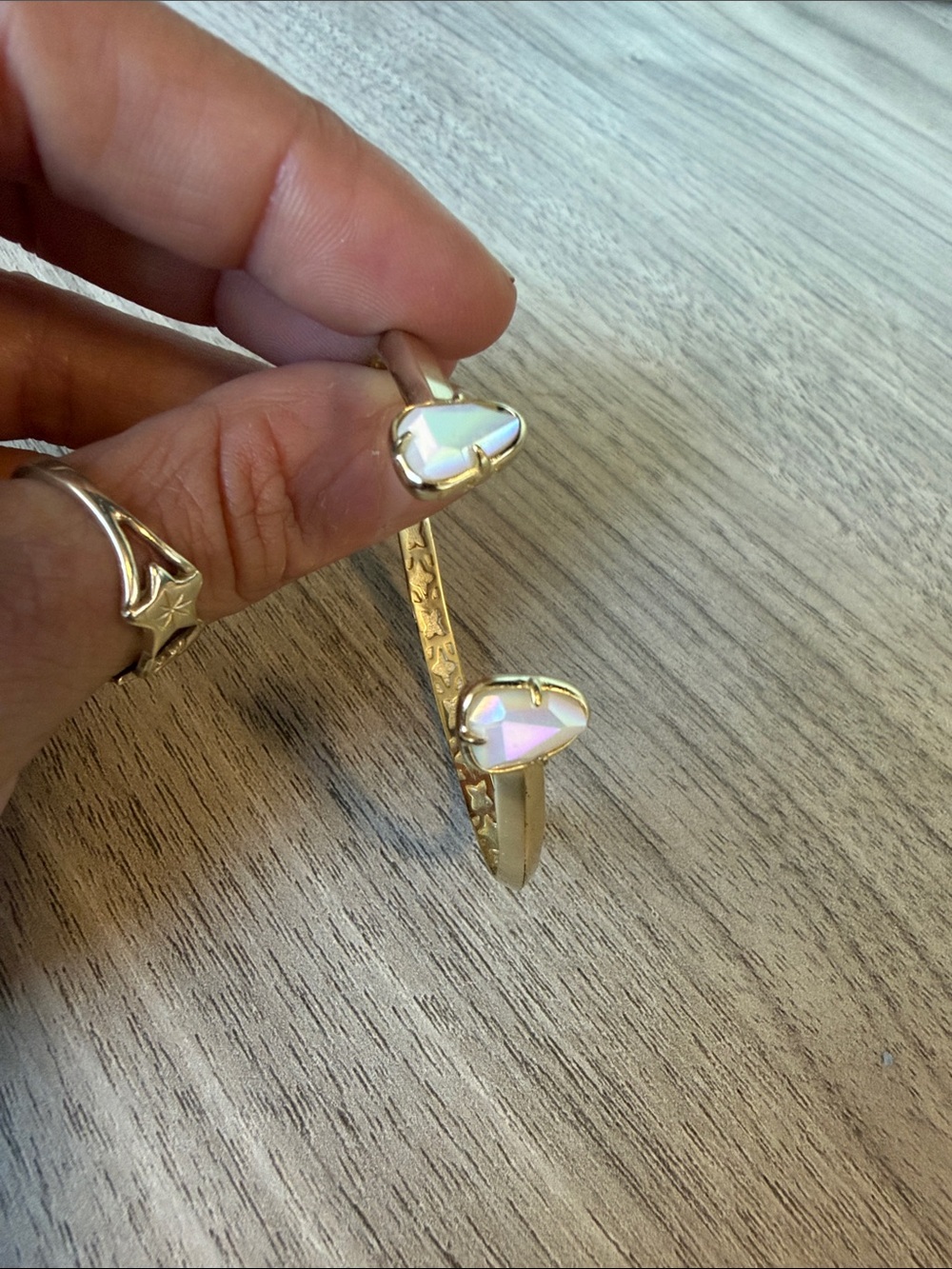 Kendra Scott Gold Cuff with Iridescent Heart Stones